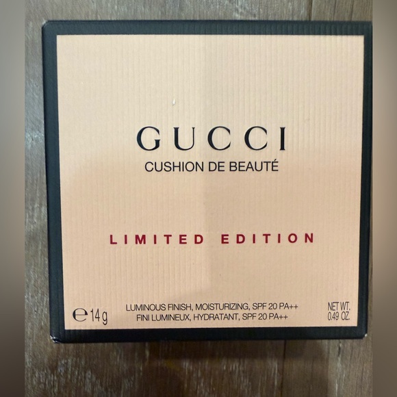 Gucci Other - Gucci Cushion de Beauté Limited Luminous SPF 20 Moisturizing Foundation